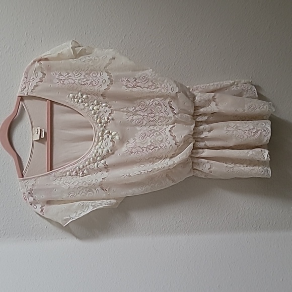 Daytrip Tops - Daytrip White Lace Beaded Short Sleeved Blouse size XL